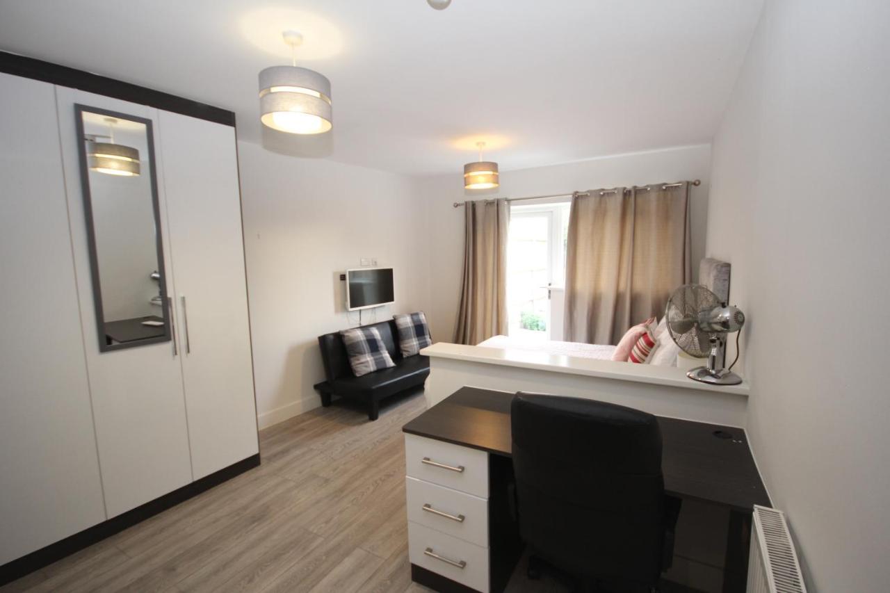 Lee'S House Villa Uxbridge Dış mekan fotoğraf