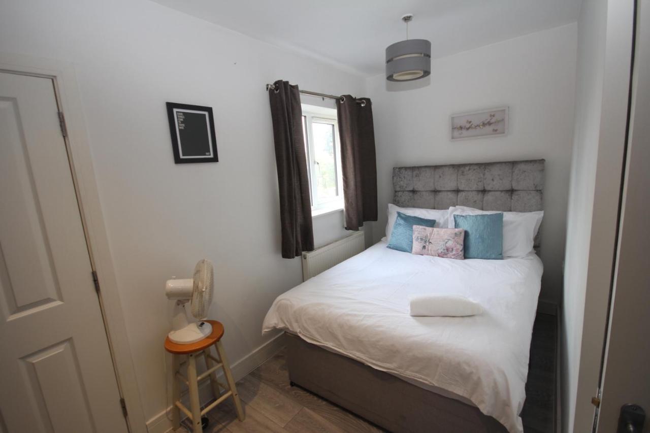 Lee'S House Villa Uxbridge Dış mekan fotoğraf