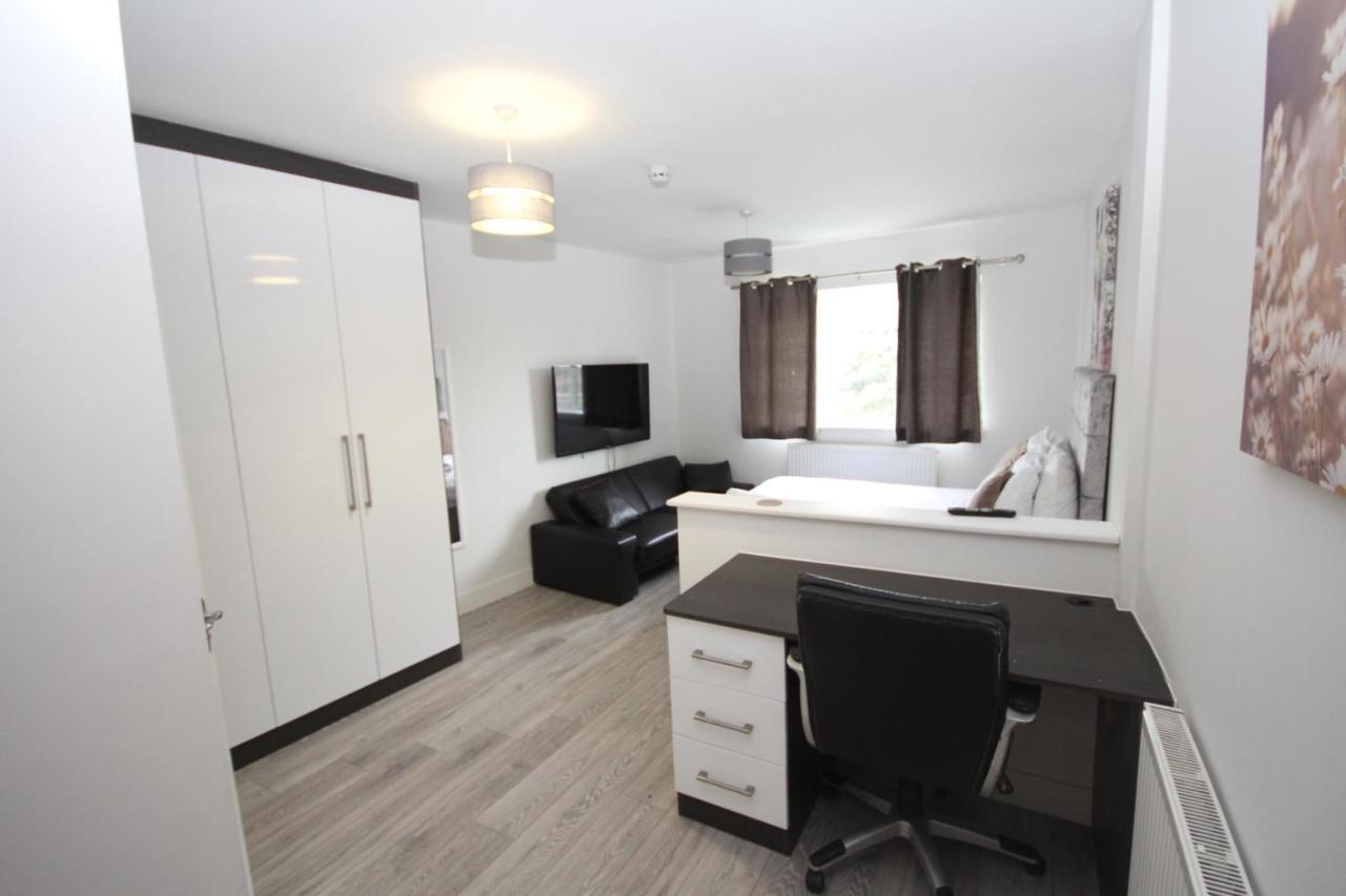 Lee'S House Villa Uxbridge Dış mekan fotoğraf