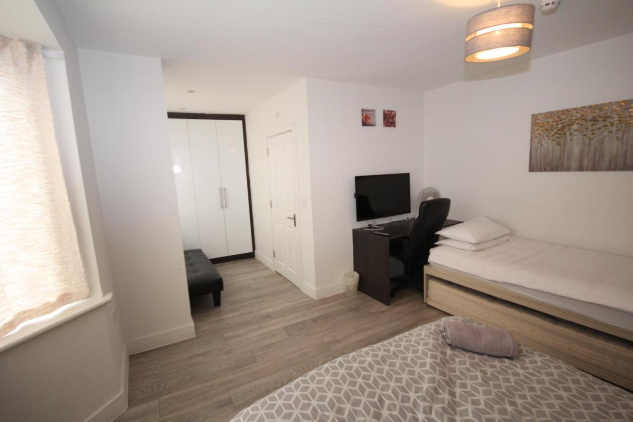 Lee'S House Villa Uxbridge Dış mekan fotoğraf